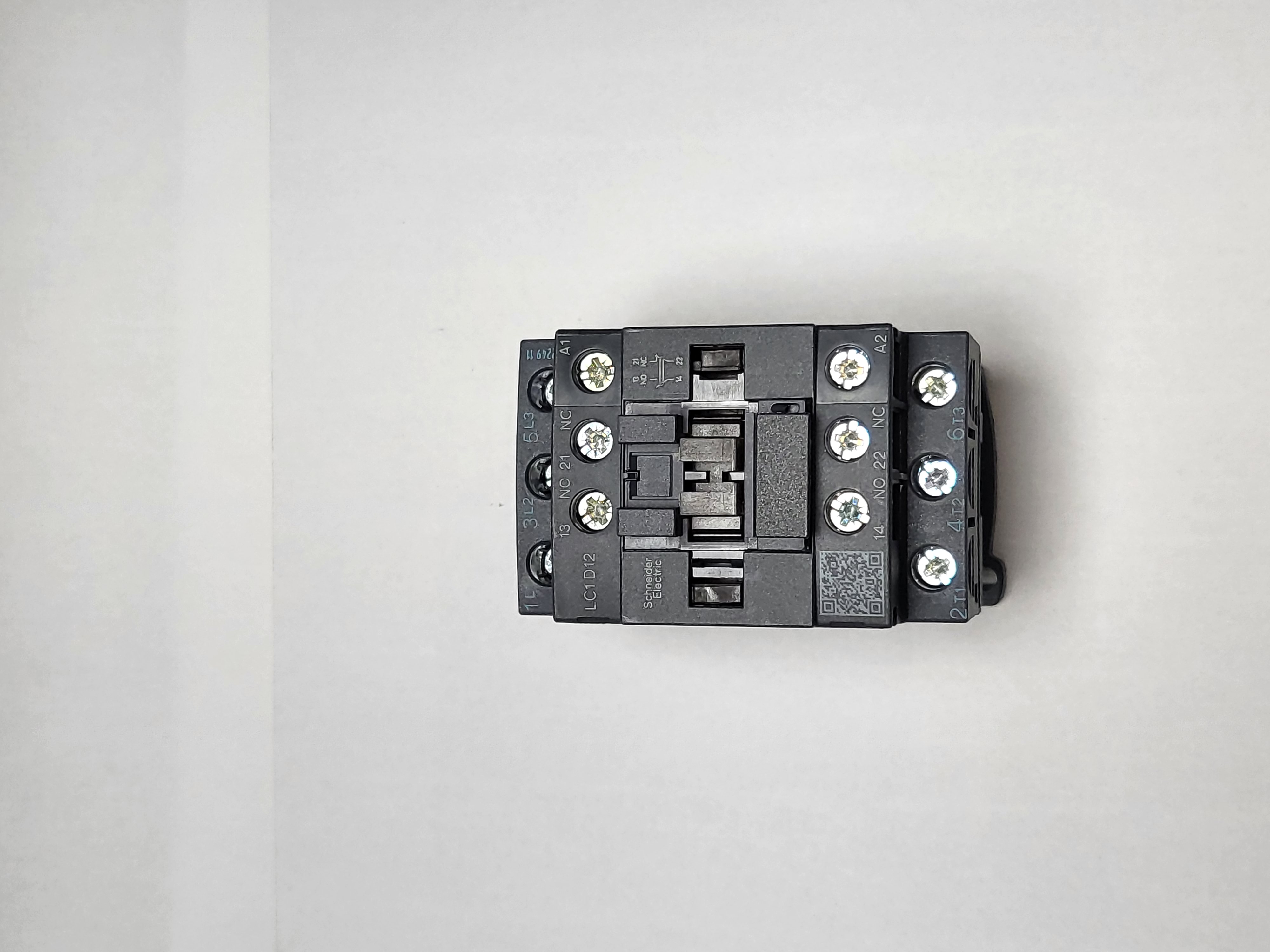 DTE Schneider Schütz 5,5 KW/12A 230VAC